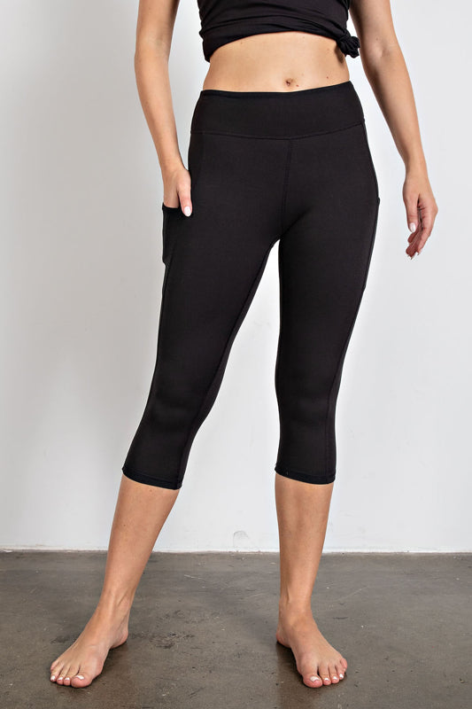 Women's Buttery Soft Activewear Capri Leggings with Pockets (Small
