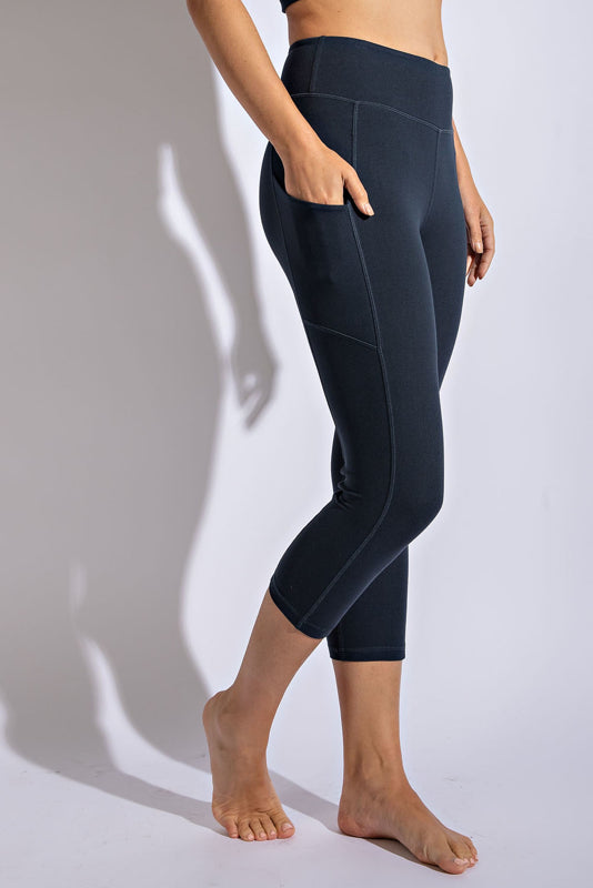 Halara High Waisted Contrast Mesh Plain Capri Leggings - Black - S gym leggings  leggings with pockets leggings wi… in 2023 | Contrast mesh, Capri leggings, Pocket  leggings